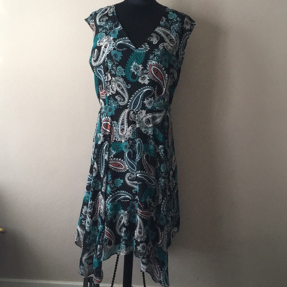NWT Metaphor black and green paisley print dress